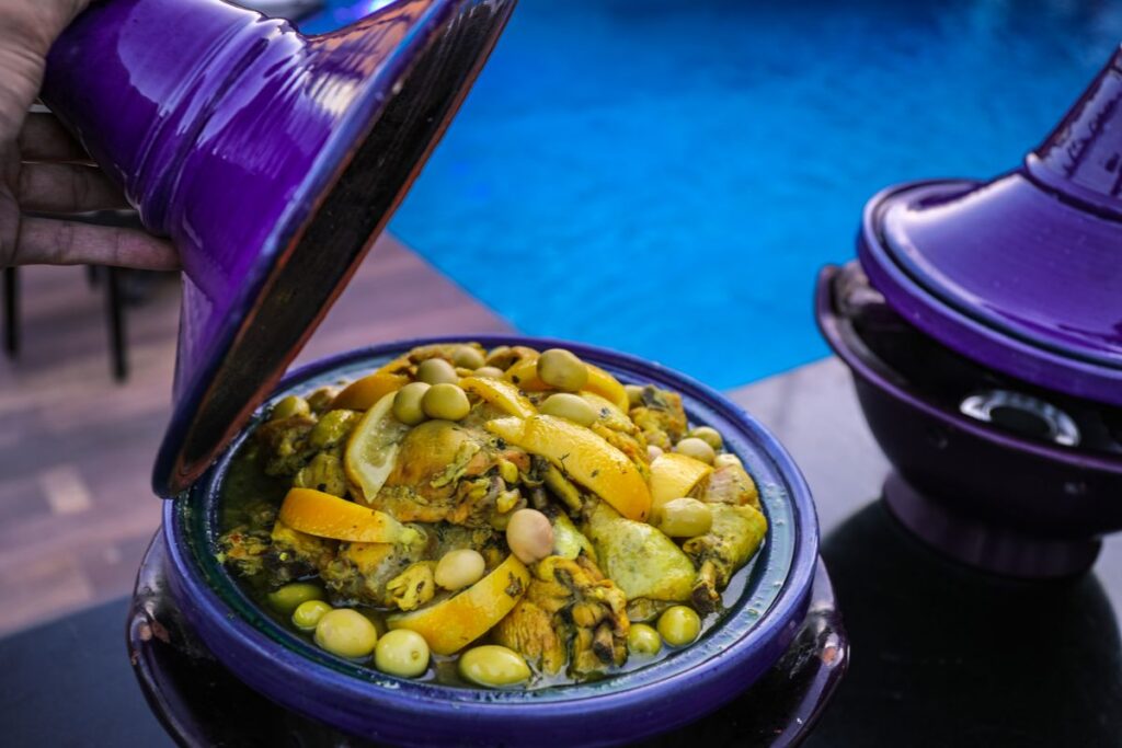 Tagine de poulet aux olives et citron confit